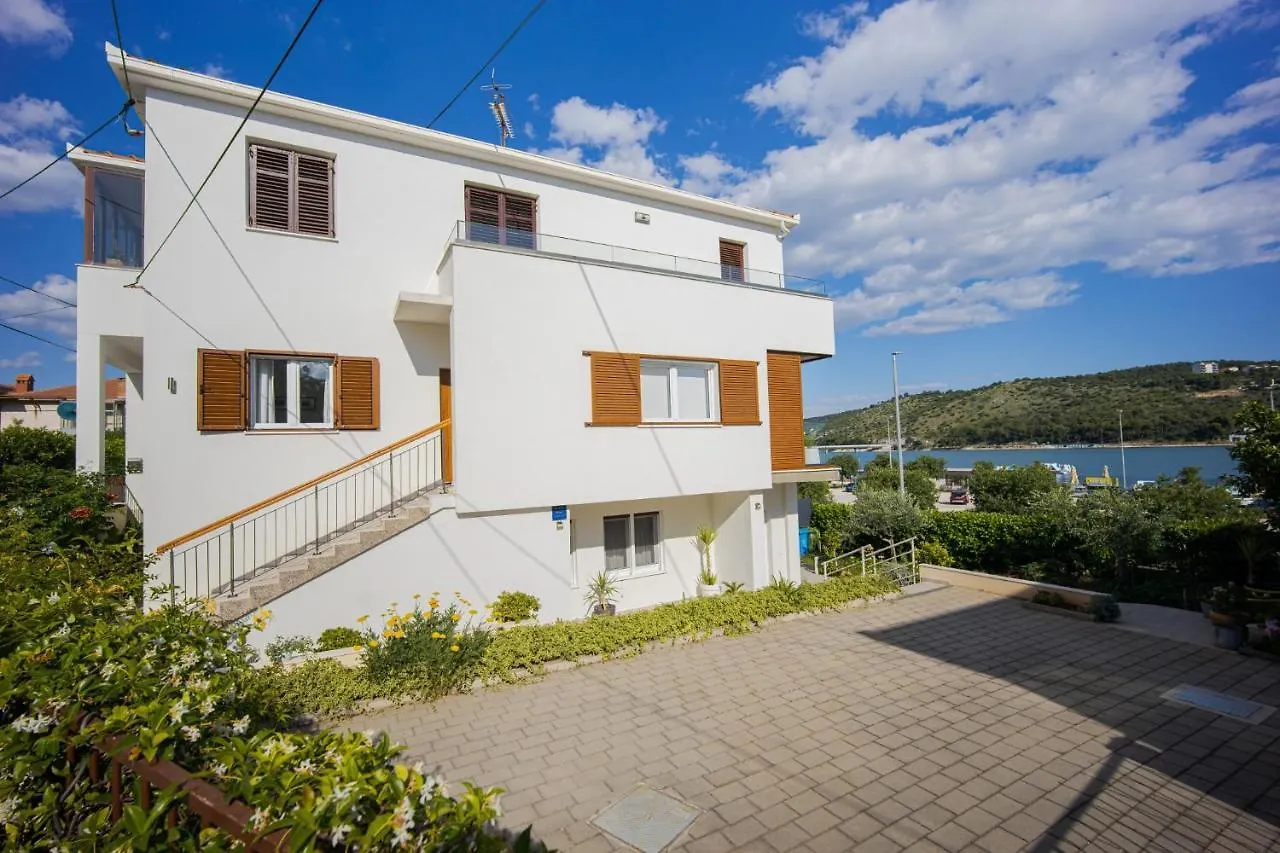 Urban Loft Next To The Beach Trogir