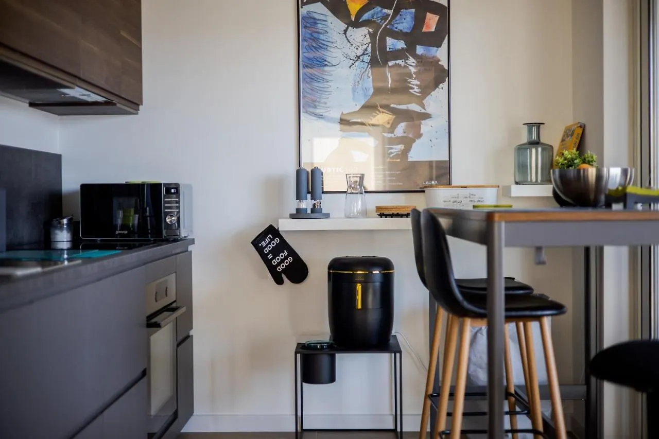 Urban Loft Next To The Beach Trogir 0*,