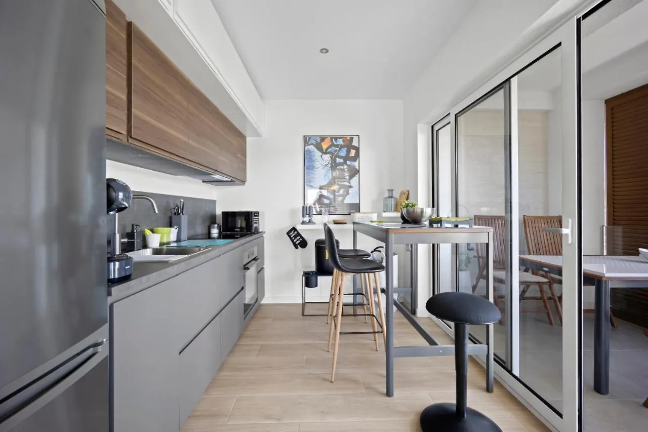 Apartment Urban Loft Next To The Beach Trogir