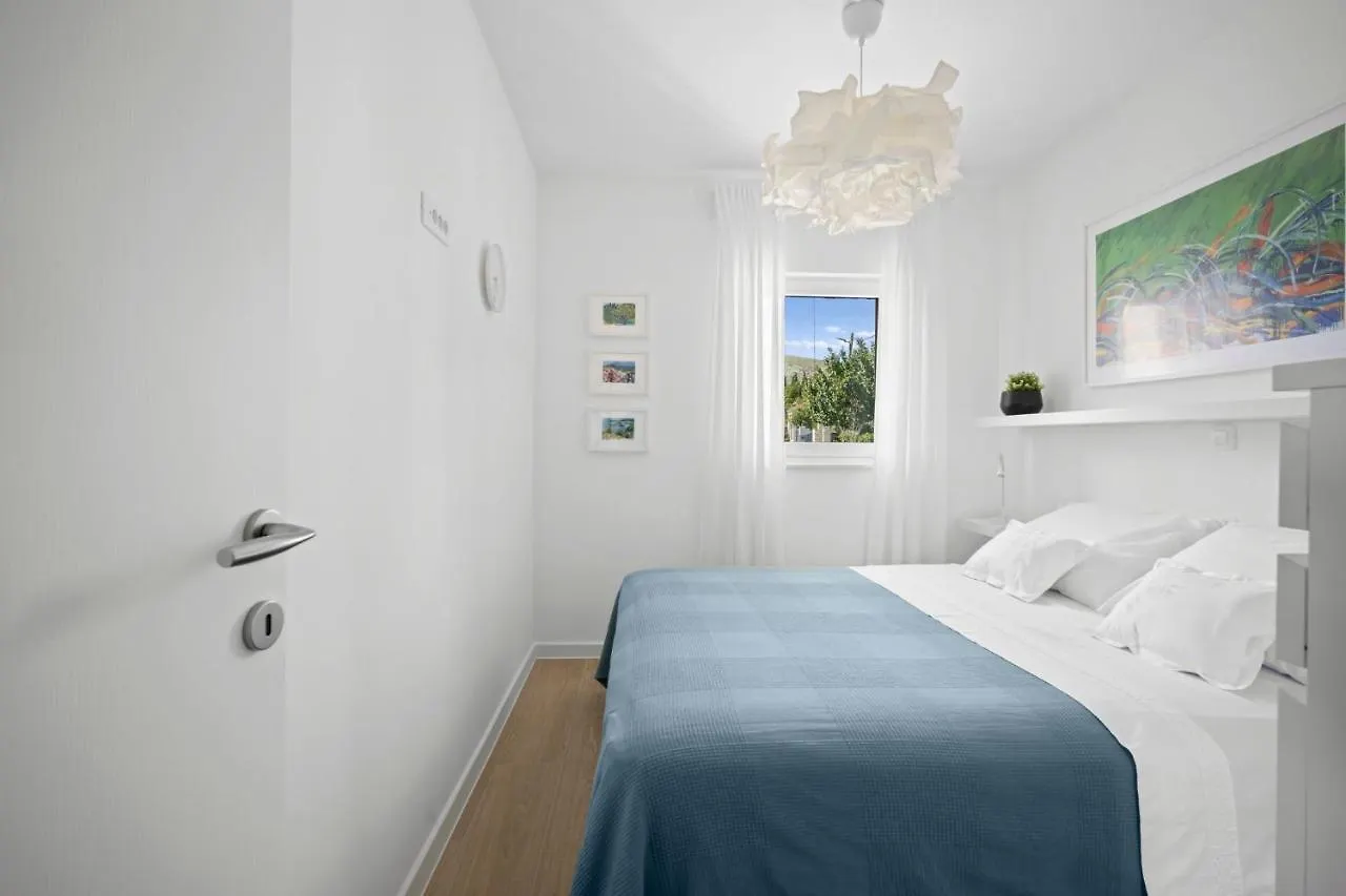 Urban Loft Next To The Beach Trogir